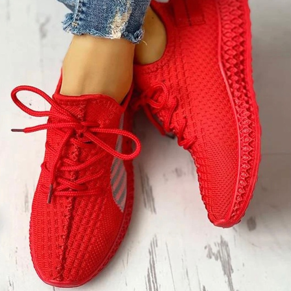 Jolliman never worn sneakers